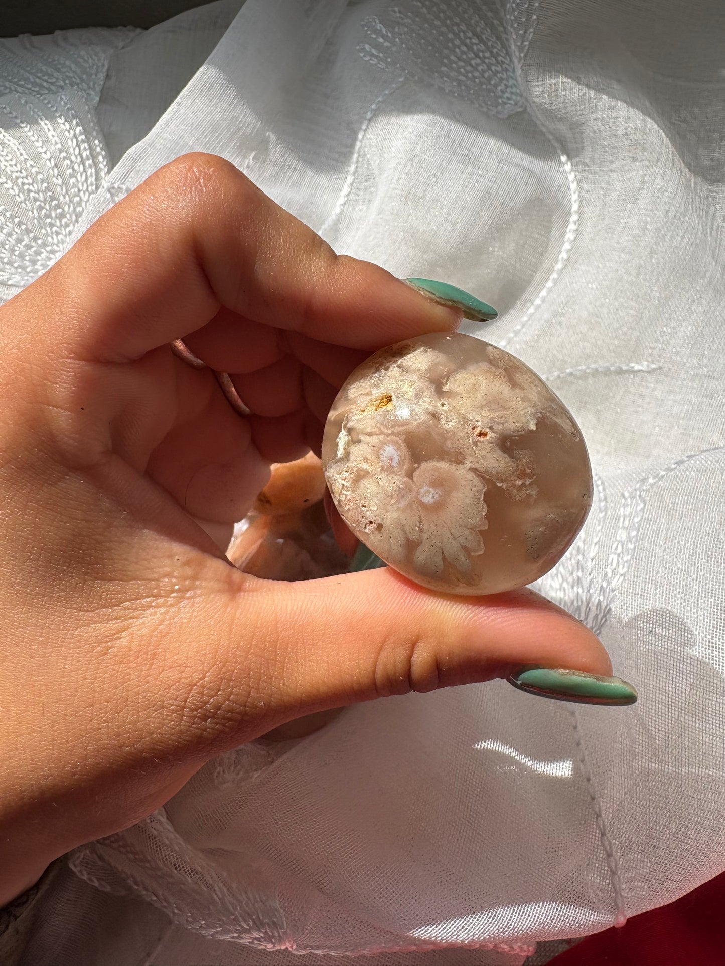 Flower agate palmstone