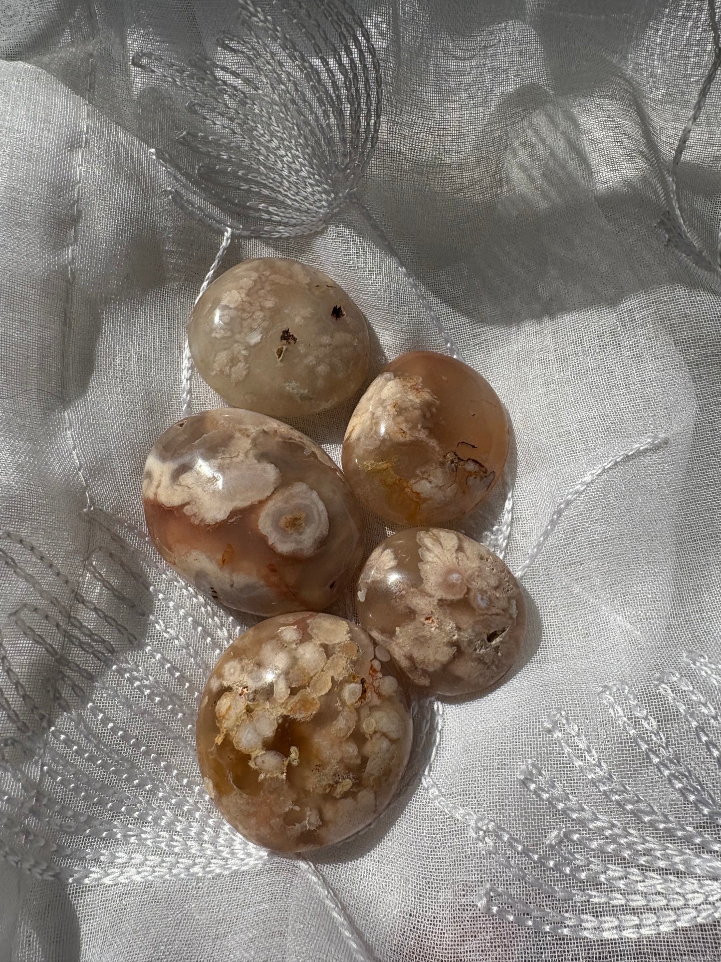Flower agate palmstone