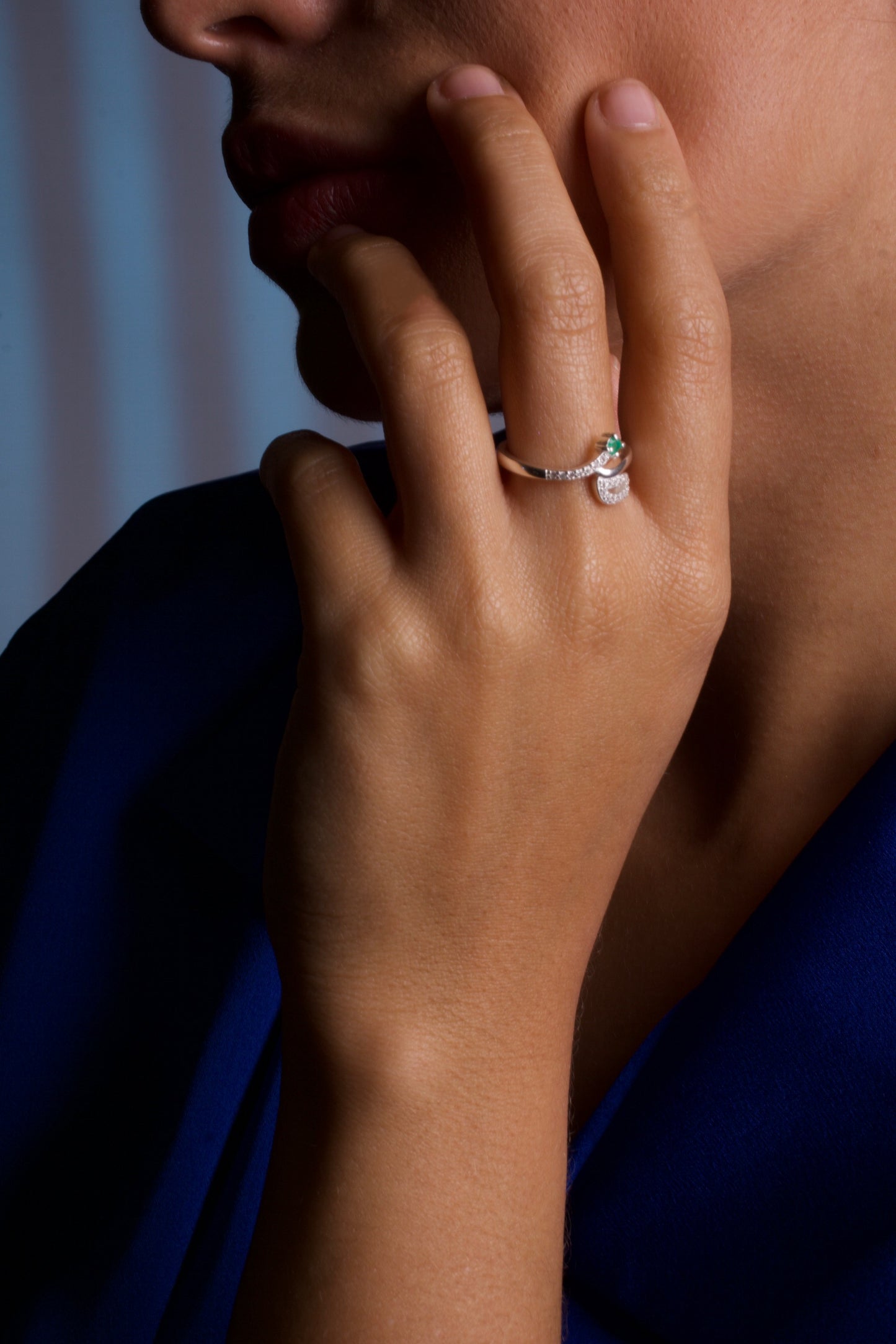 Emerald Ring 'Hoja'