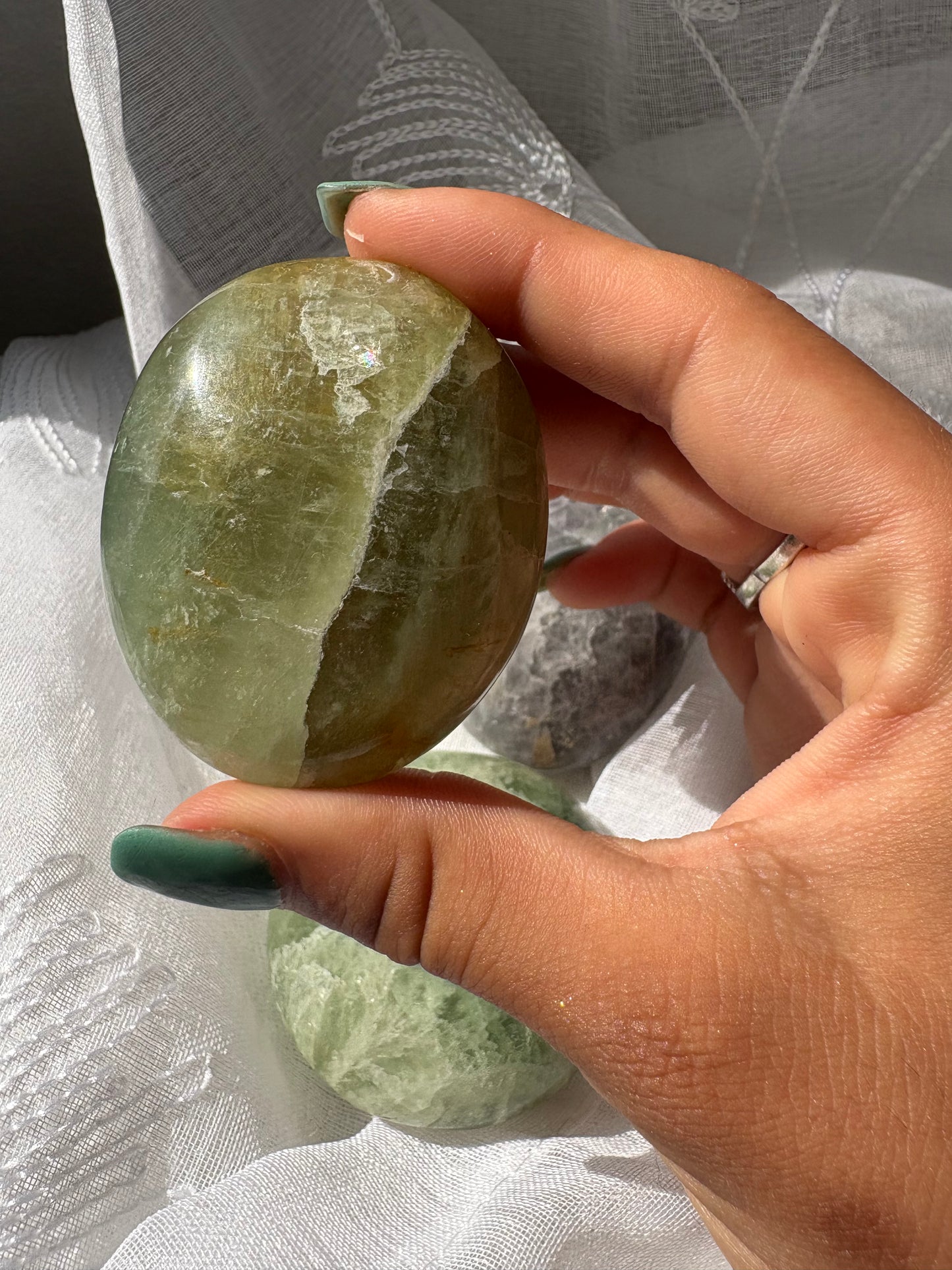 Fluorite palmstone