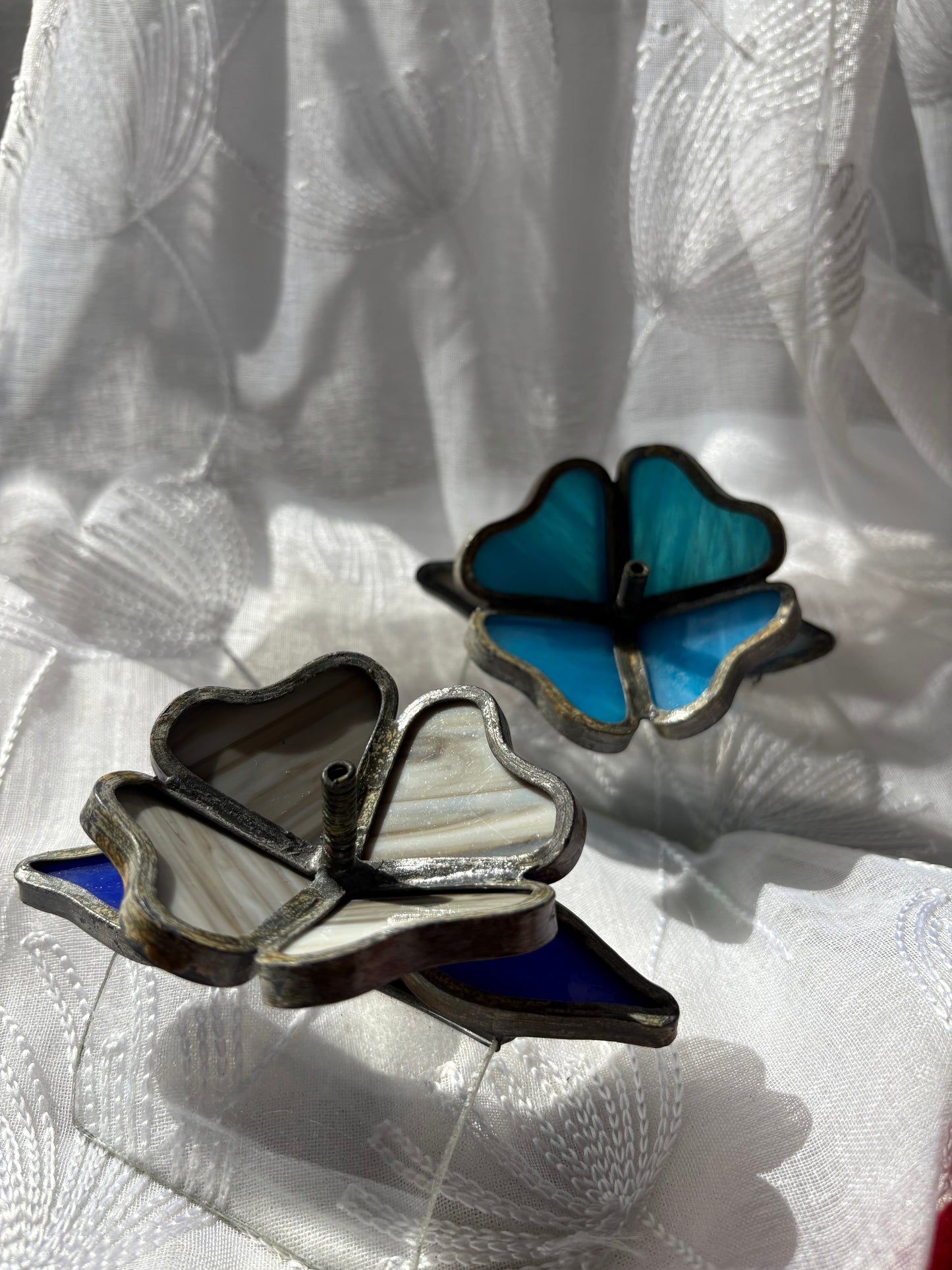 Flower stained glass incense holder with glass base